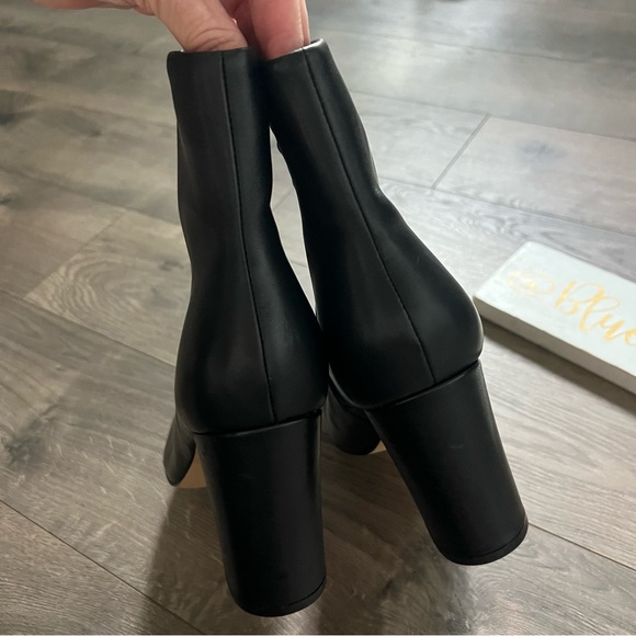 Marc Fisher Ulani Black Pointed Toe Boots NWOT - Picture 6 of 10